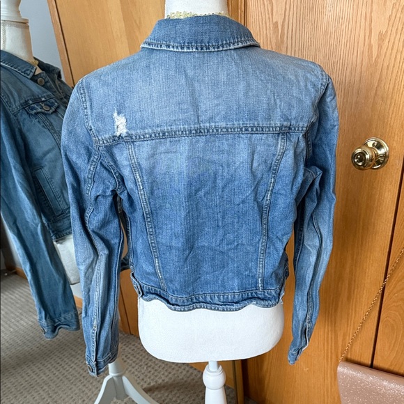 American Eagle Outfitters Light Blue Jean Jacket - Picture 2 of 2